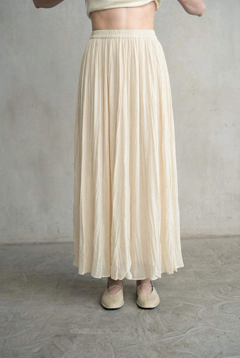 Elegant Crinkled Maxi Skirt