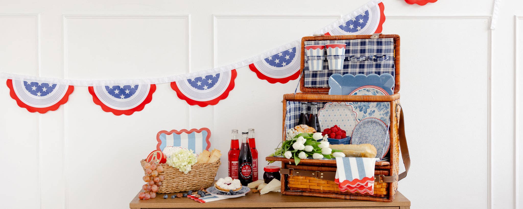 Hamptons Petite Floral 7" Paper Plate