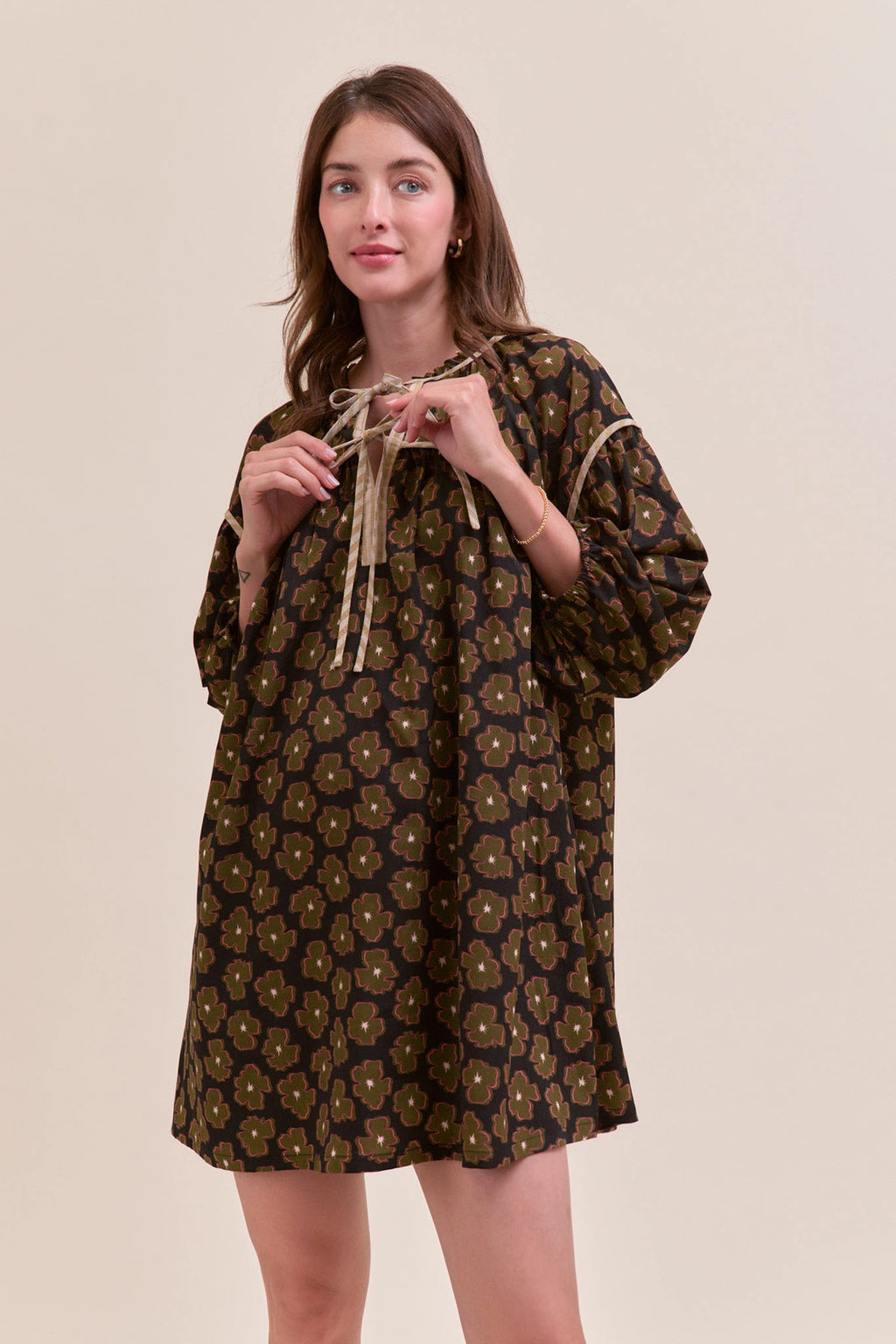 Contrast Binding Floral Mini Shift Dress