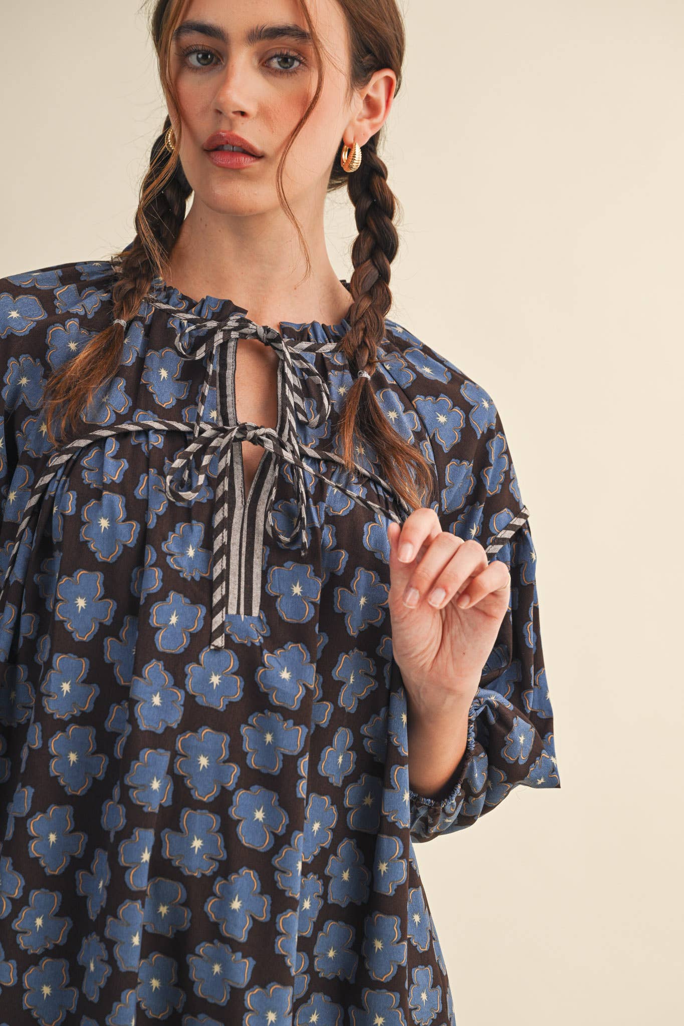 Contrast Binding Floral Mini Shift Dress