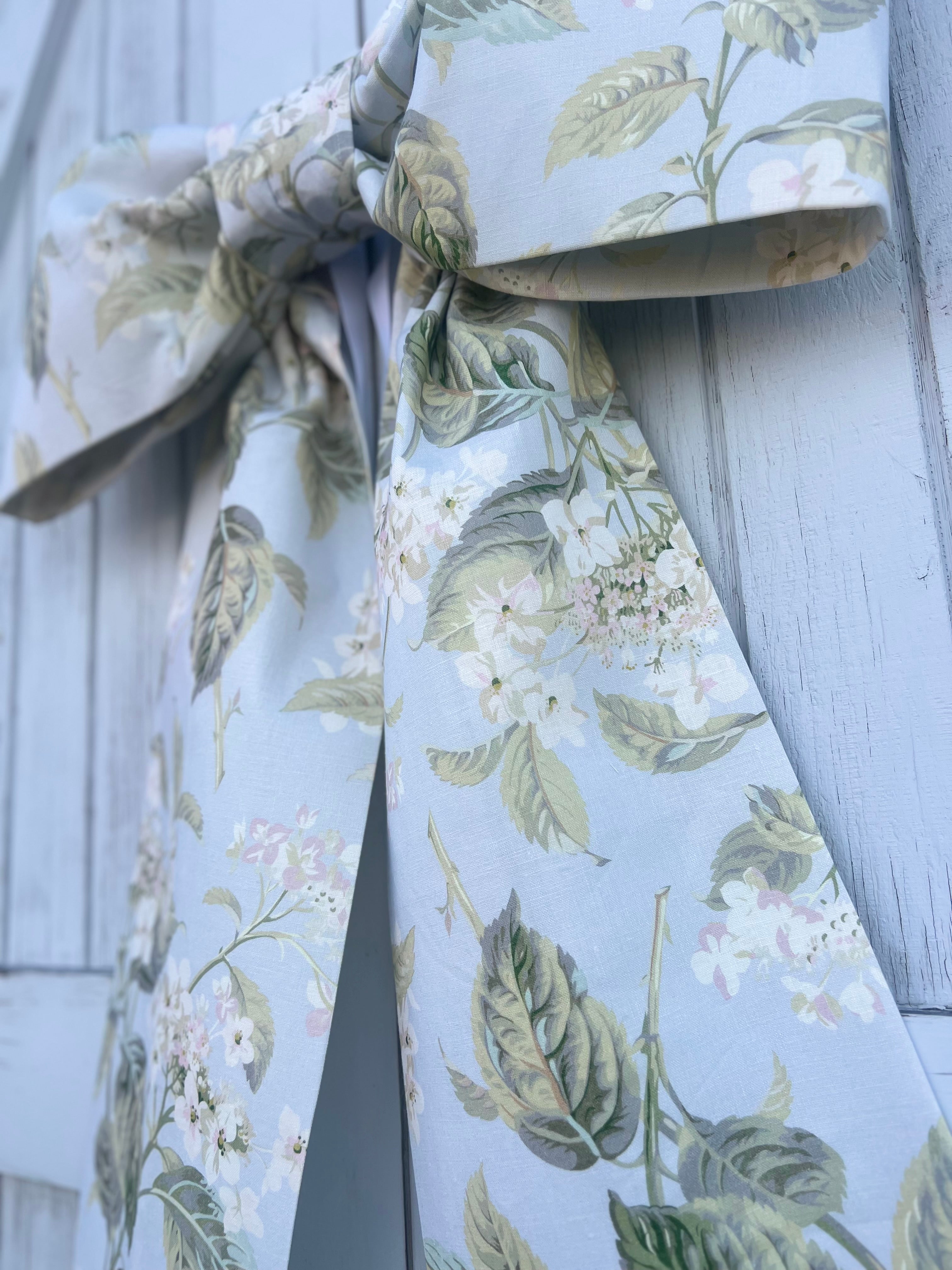 Classic Light Blue Botanical