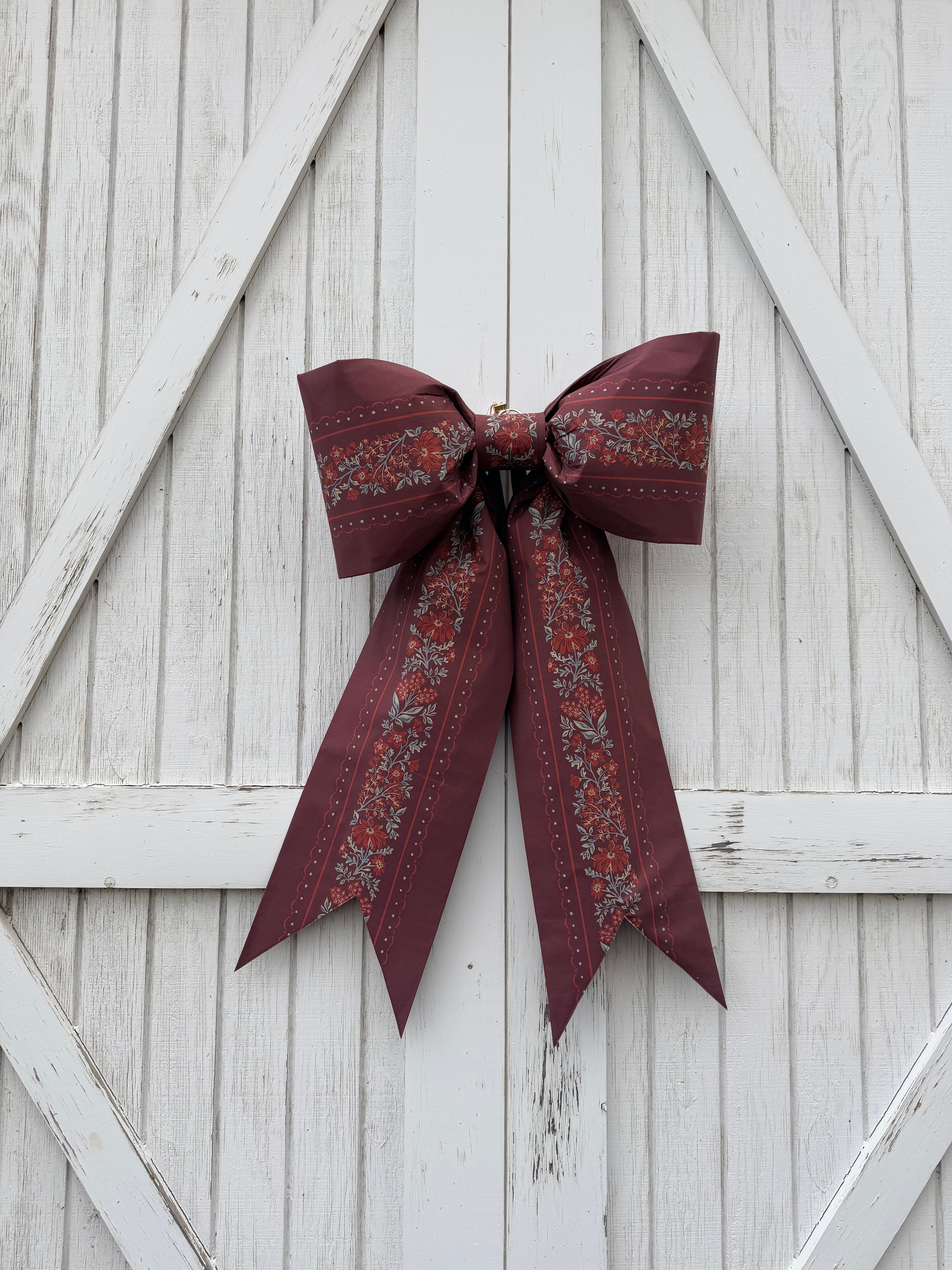 Autumn Wine Scalloped Floral