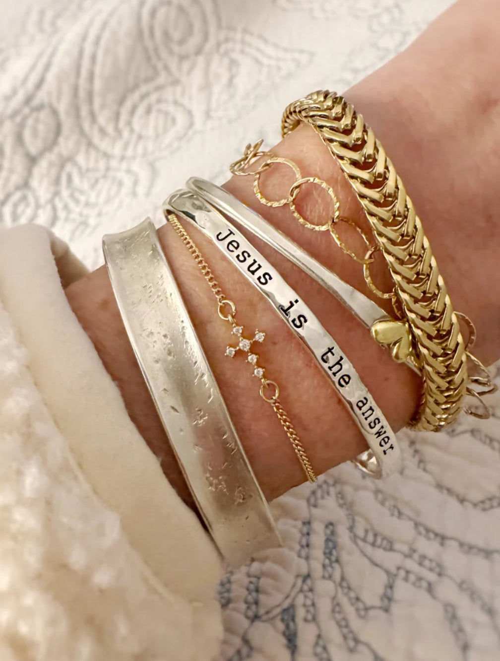 In Line Cross Bracelet