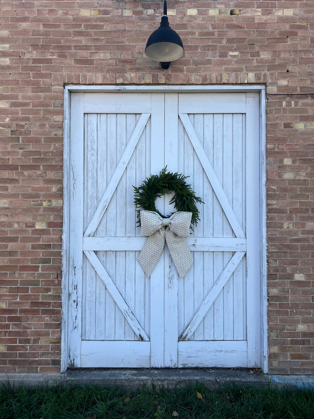 Cream and Gray Jacquard print Bow