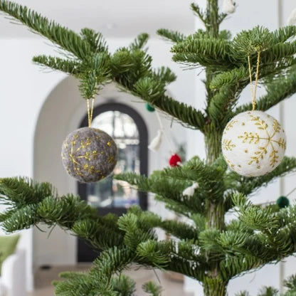 Eria Ornament