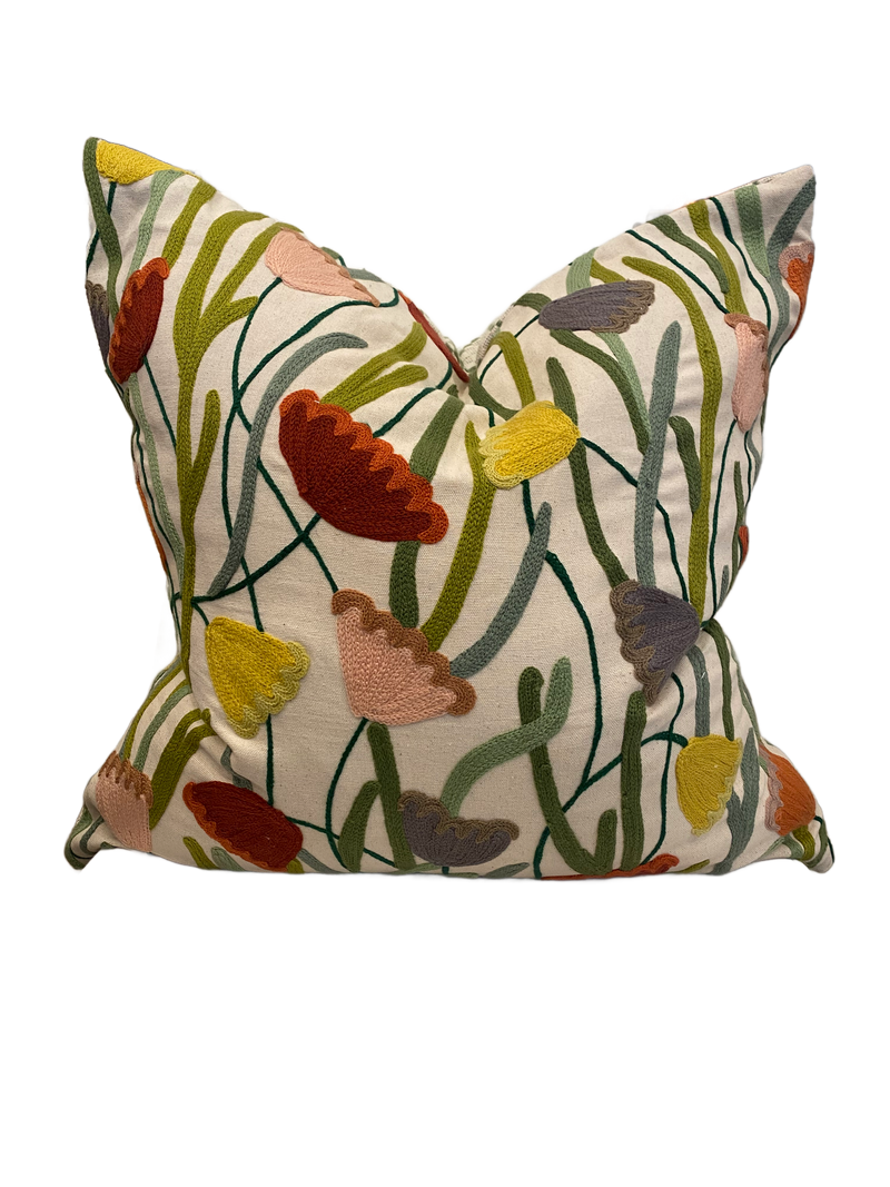 Francestown Coverlet/ Deco Flower Custom Pillow