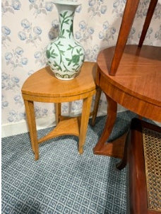 Knowledge Spear Table