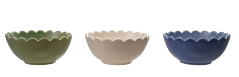 Scalloped Stoneware Bowl, Small