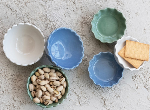 Scalloped Stoneware Bowl, Small