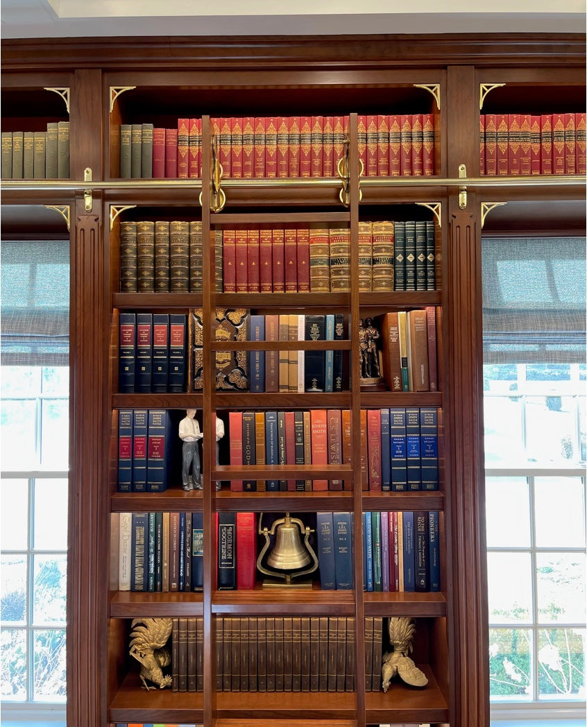 Bookshelf Corner Accent Piece, assorted styles