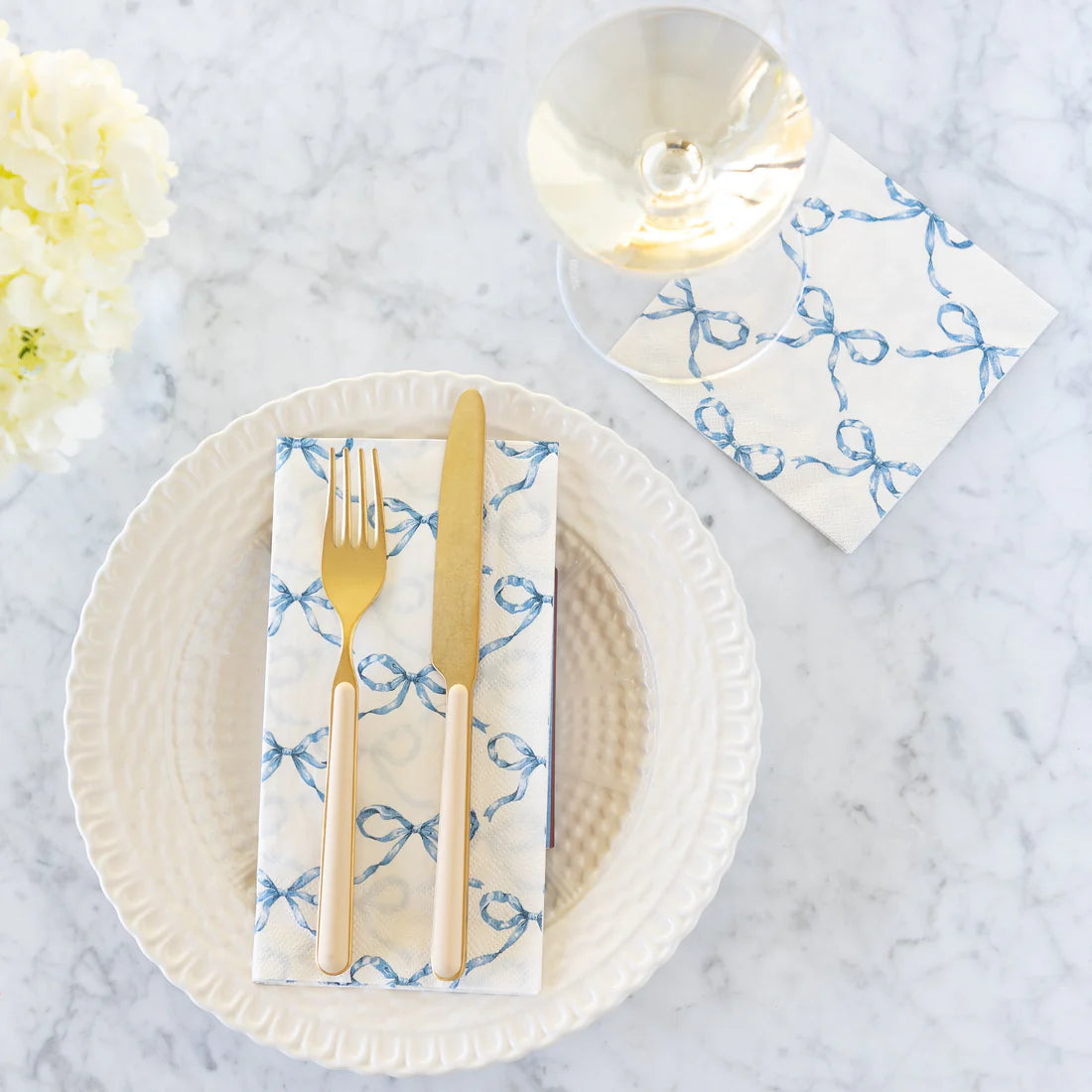 Heirloom Blue Bow Lattice Guest Napkins