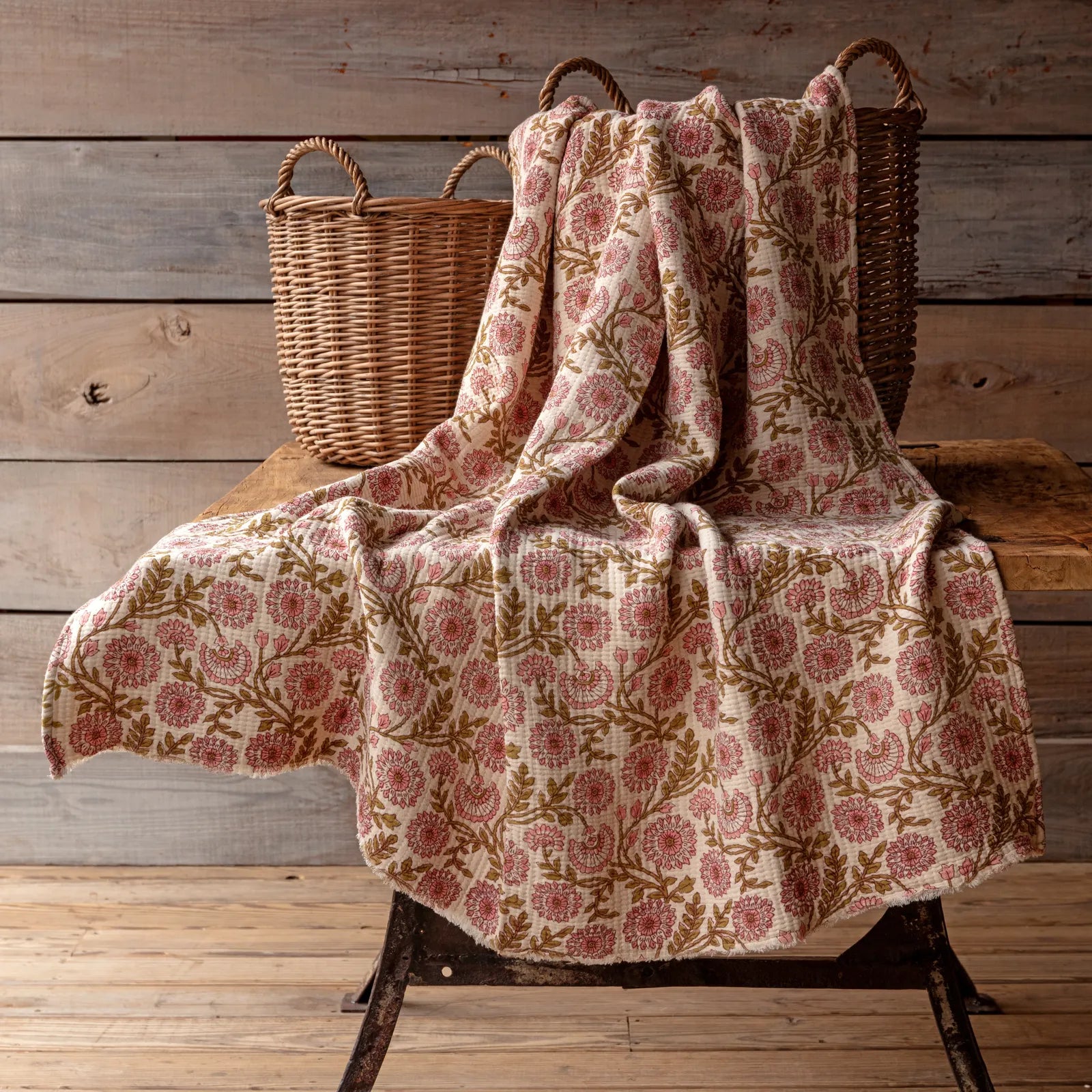 Clematis Botanical Cotton Throw