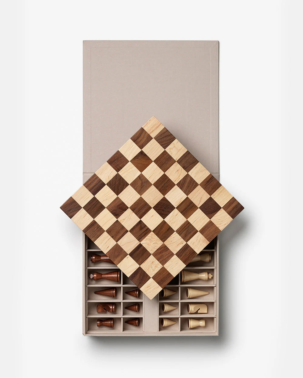 The Minimalist Wood Chess