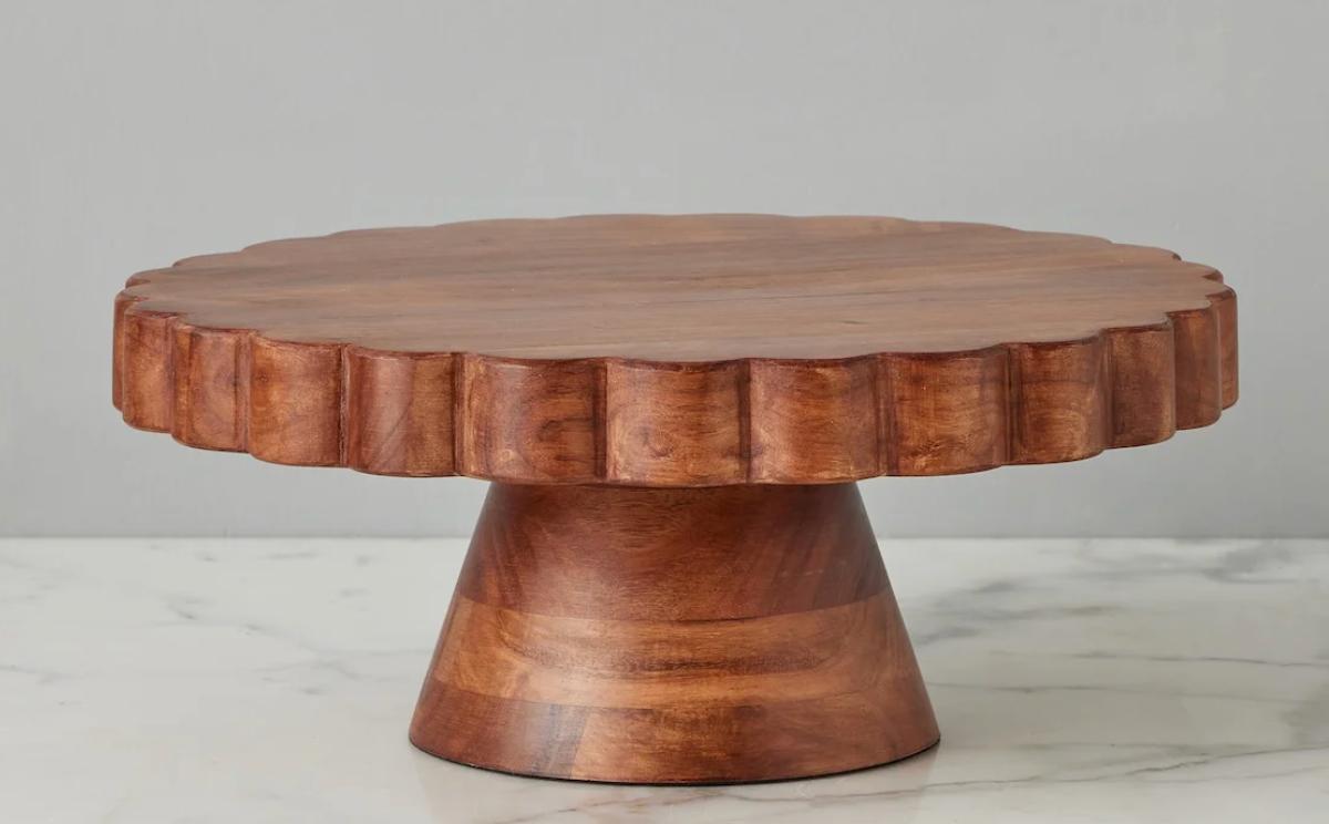 Natural Scalloped Cake Stand