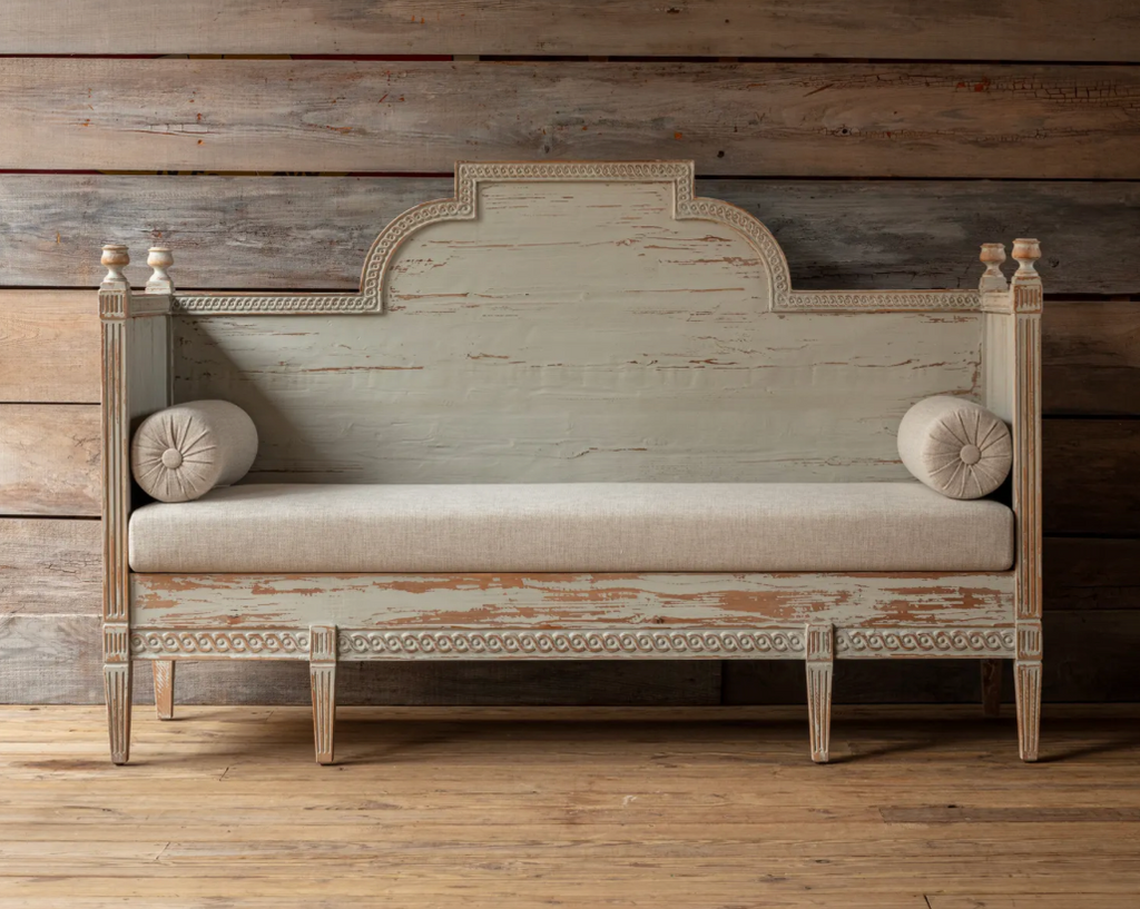 Grand Maison Settee