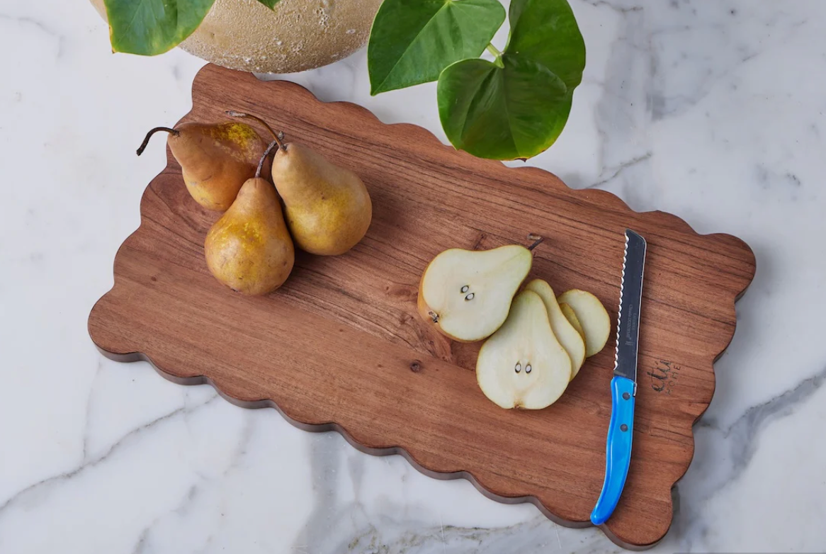 Rectangle Scalloped Cutting Board