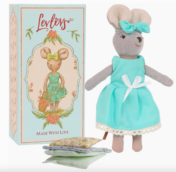 Mouse Poppy