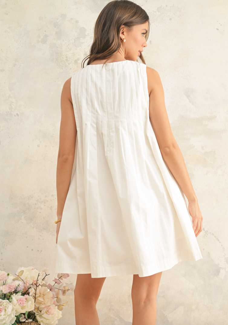 Pleated Detail Sleeveless Dress