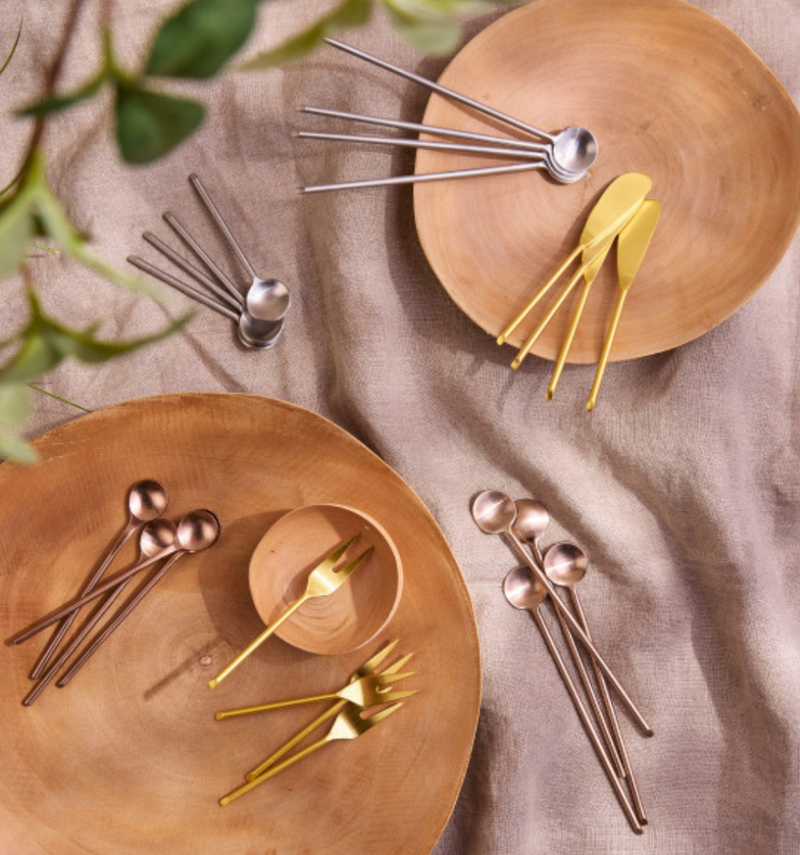 Thin Gold Small Spreader