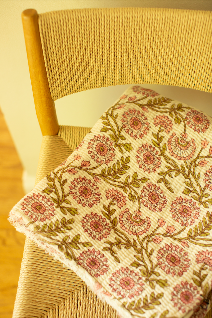 Clematis Botanical Cotton Throw