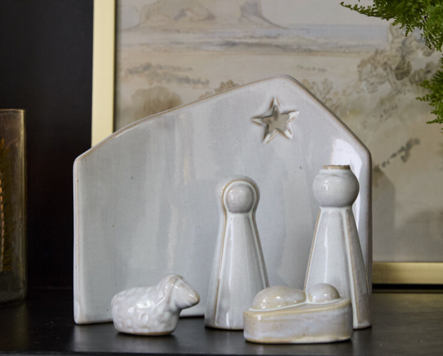Claro Nativity Set