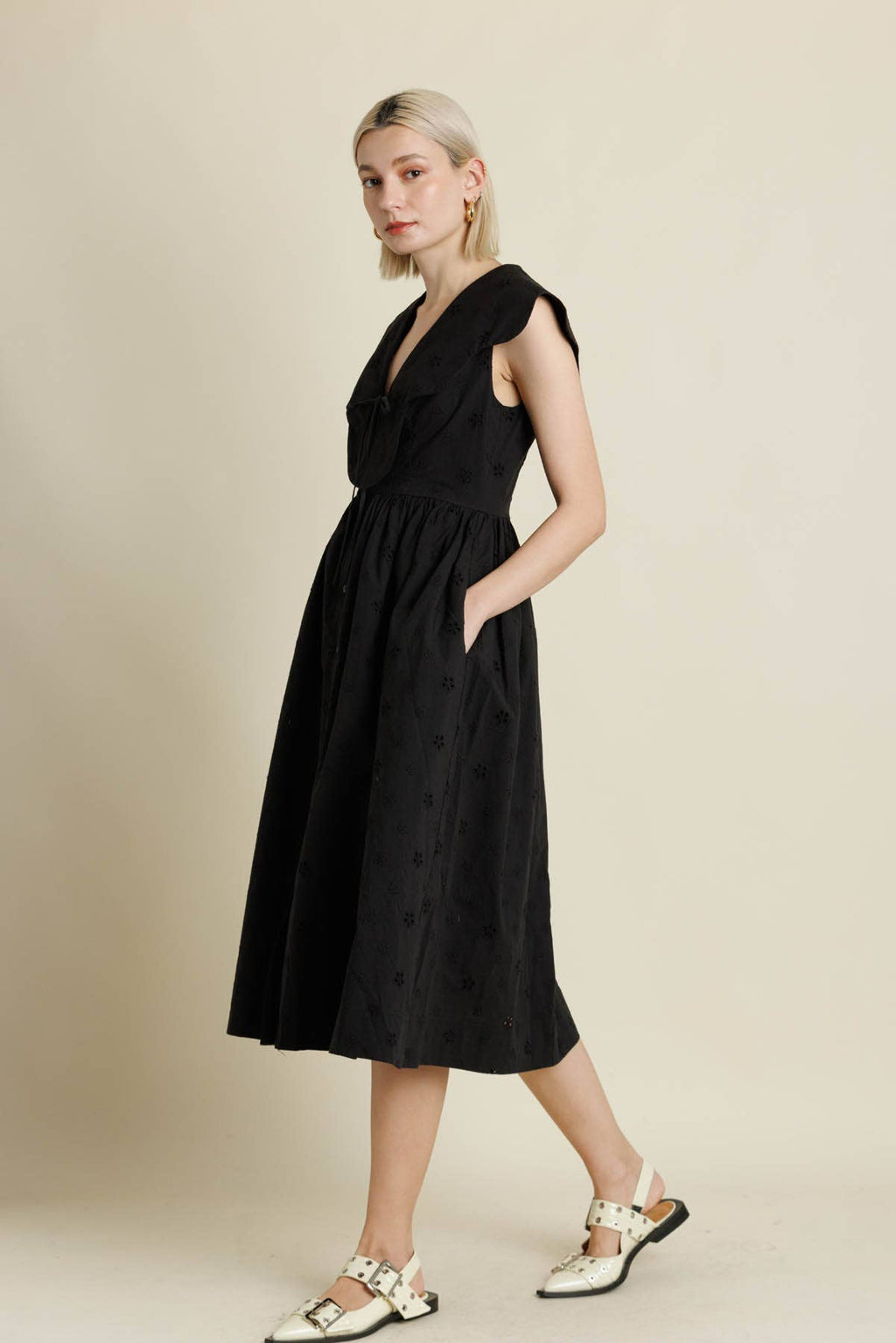 Scallop Collar Midi Dress