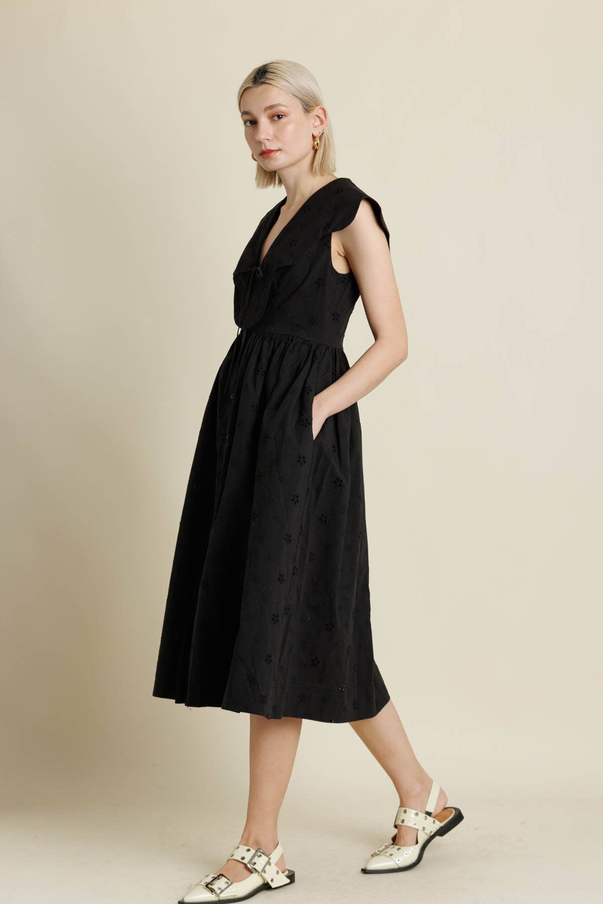 Scallop Collar Midi Dress