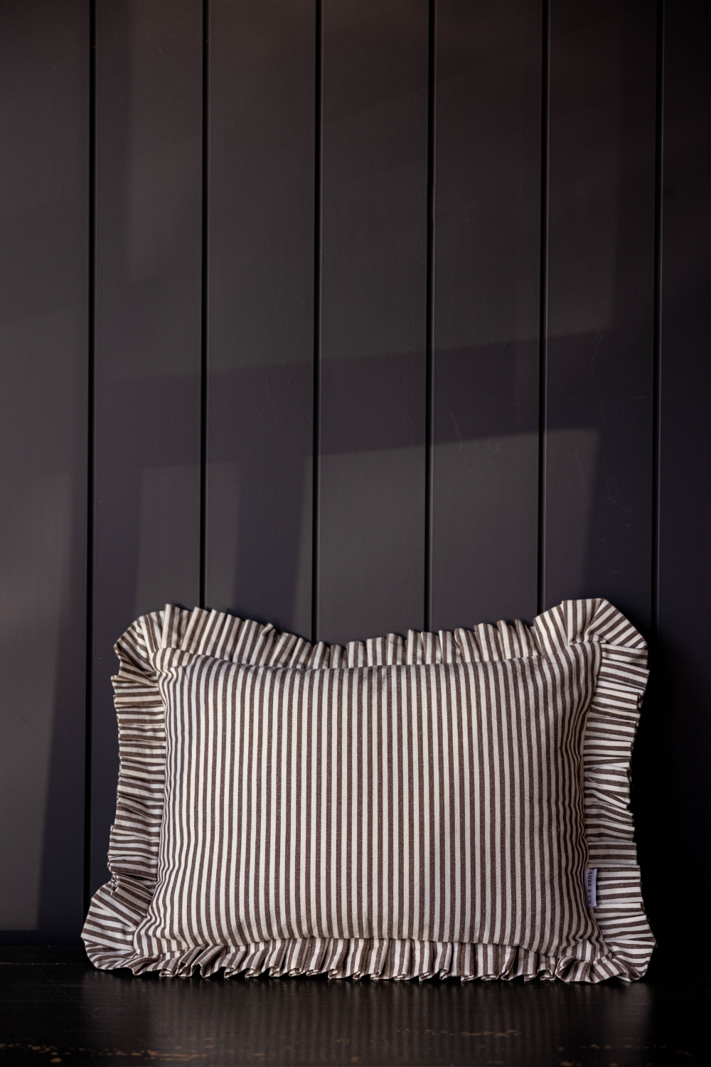 Ruffle Lumbar Pillow Cover