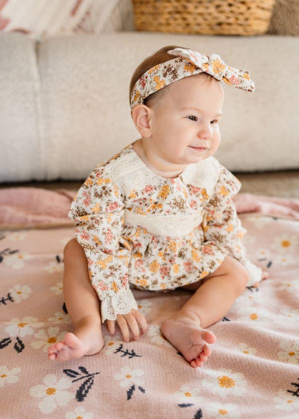 Daisy Floral Knit Baby Blanket