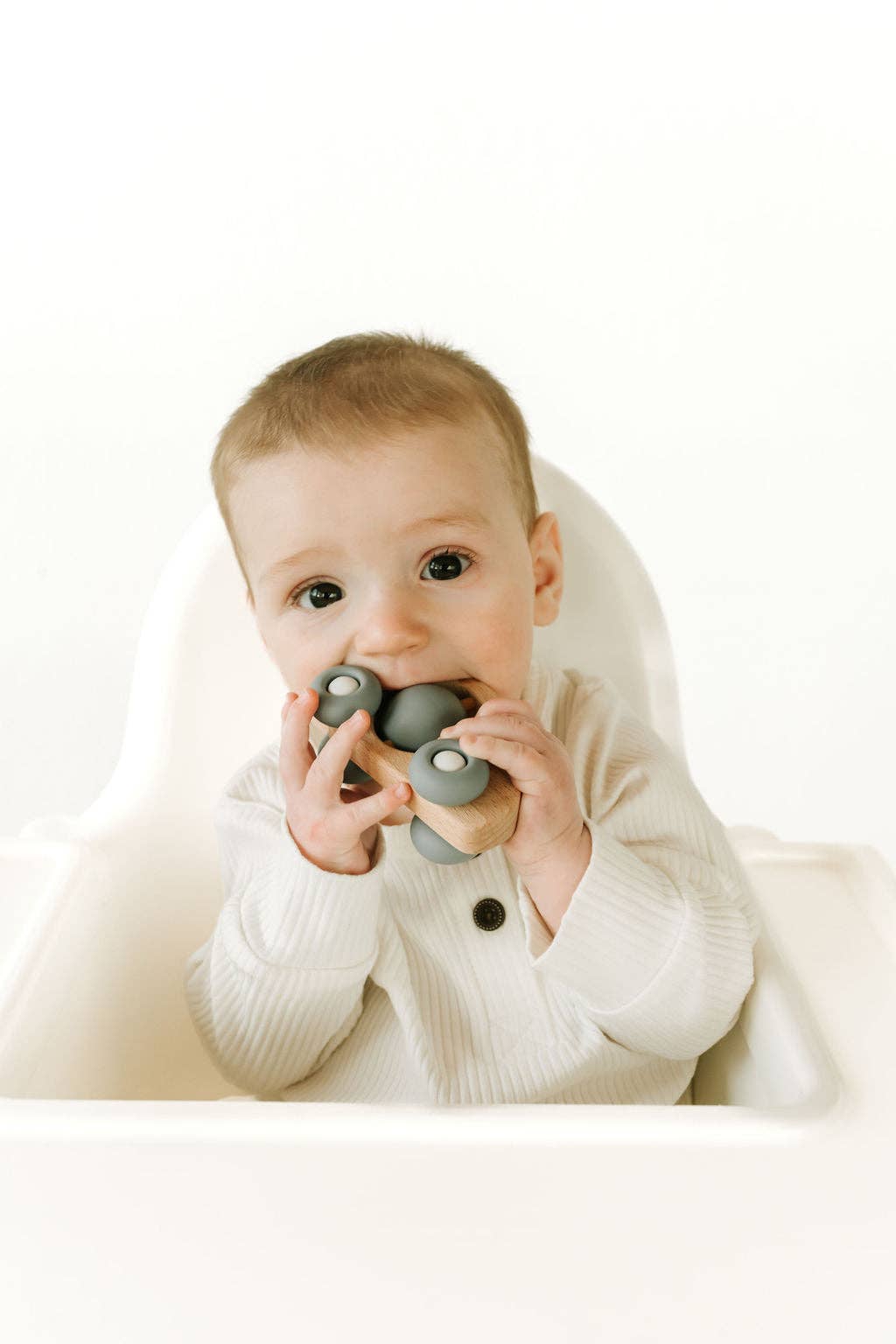 Car Silicone & Beechwood Teether Toy