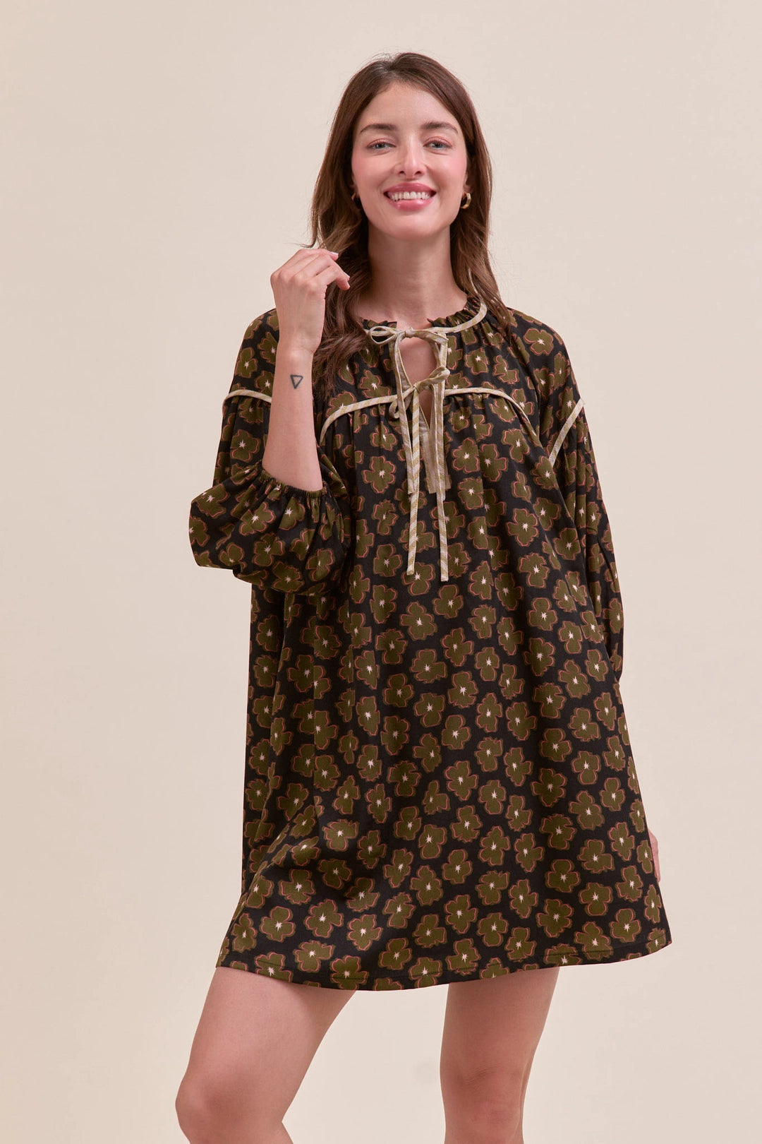 Contrast Binding Floral Mini Shift Dress