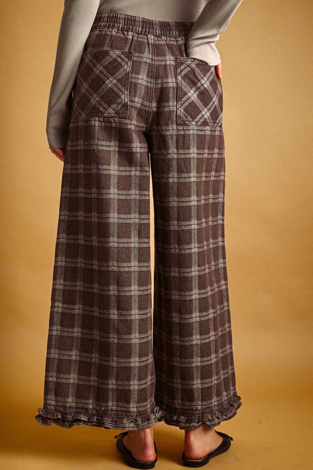 Ruffle Detail Plaid Pants