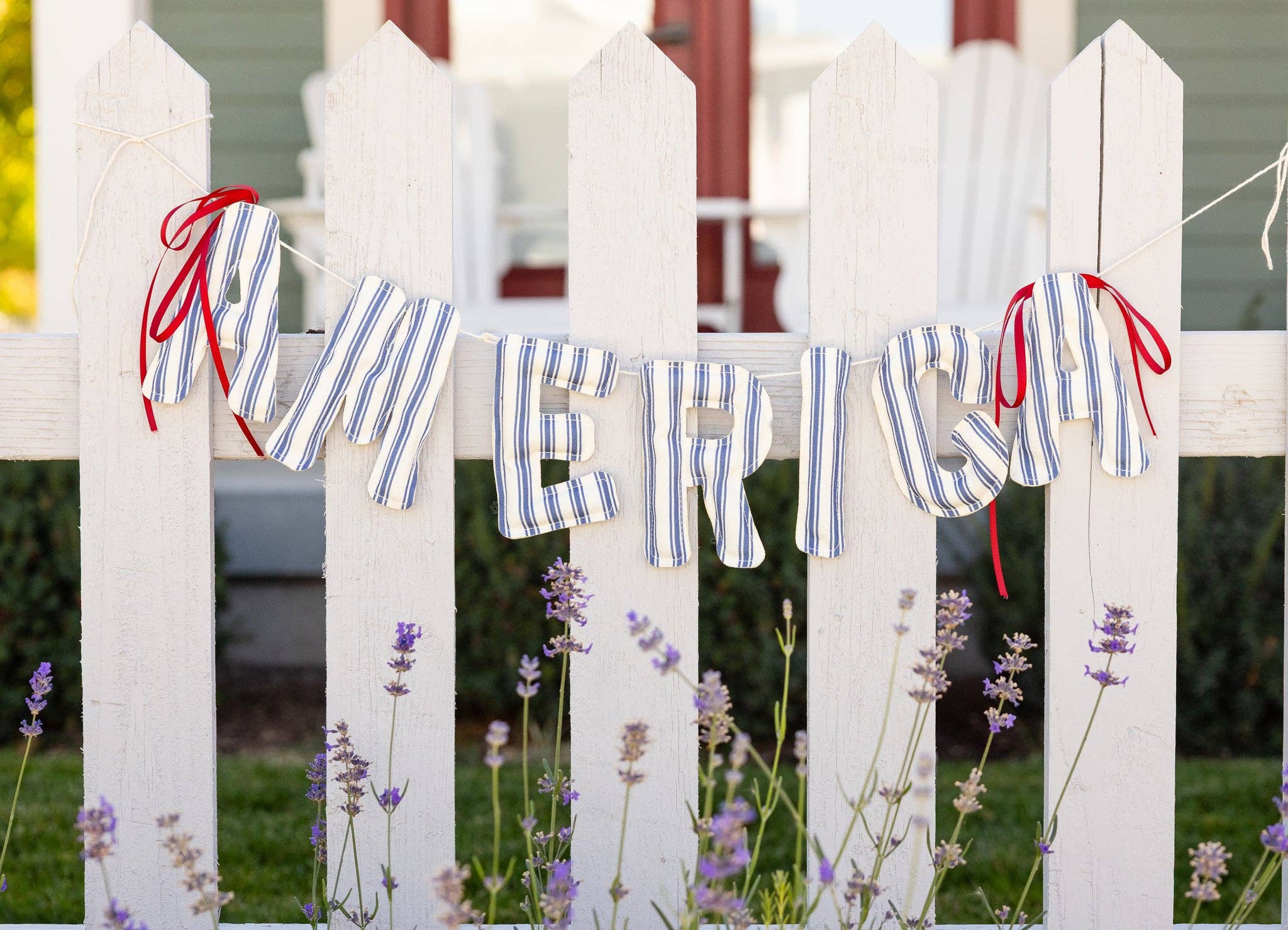 America Ticking Linen Puffy Banner