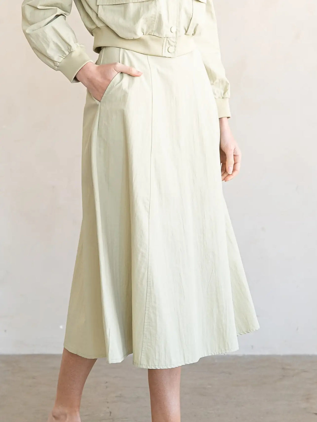 Side Pocket Flare Woven Long Skirt
