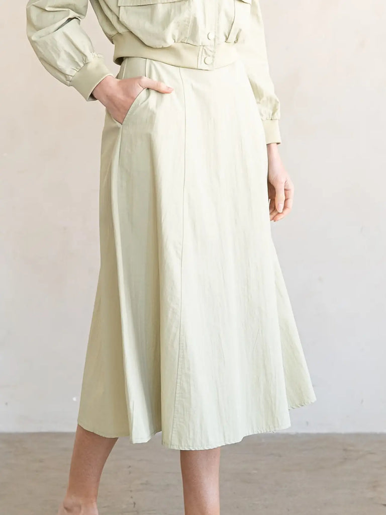 Side Pocket Flare Woven Long Skirt