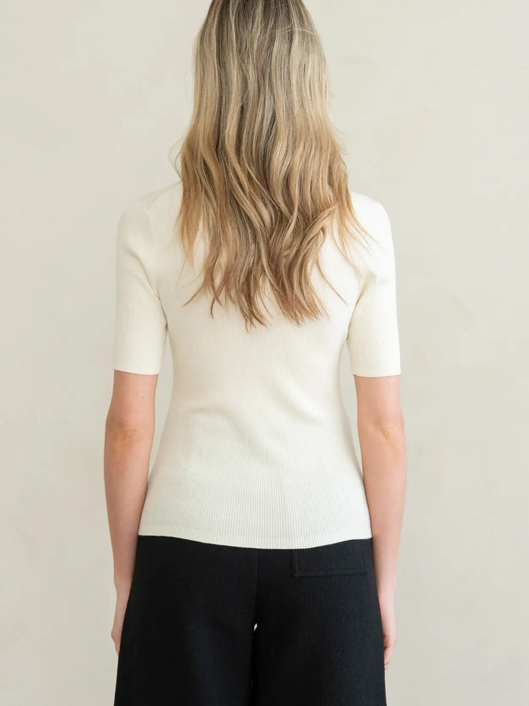 Essential V Neck Knit Top