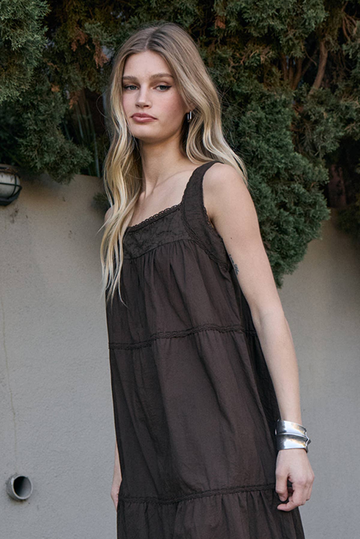 Lace Trim Tiered Maxi Dress in Chocolate
