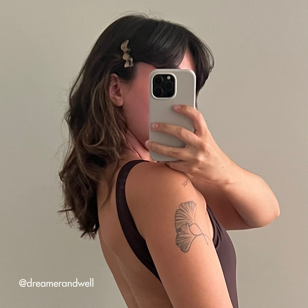 Light Tortoise Squiggle Clip
