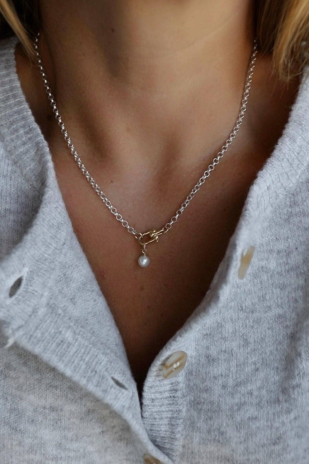 Sora Link Chain and Pearl Necklace