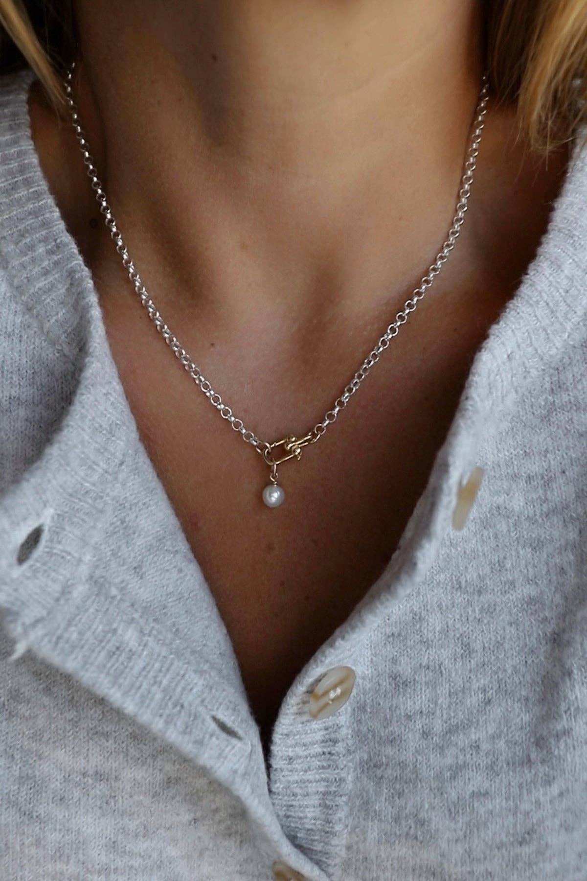Sora Link Chain and Pearl Necklace