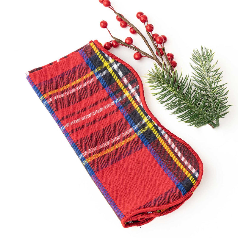 Red Plaid Scalloped Dinner Napkin