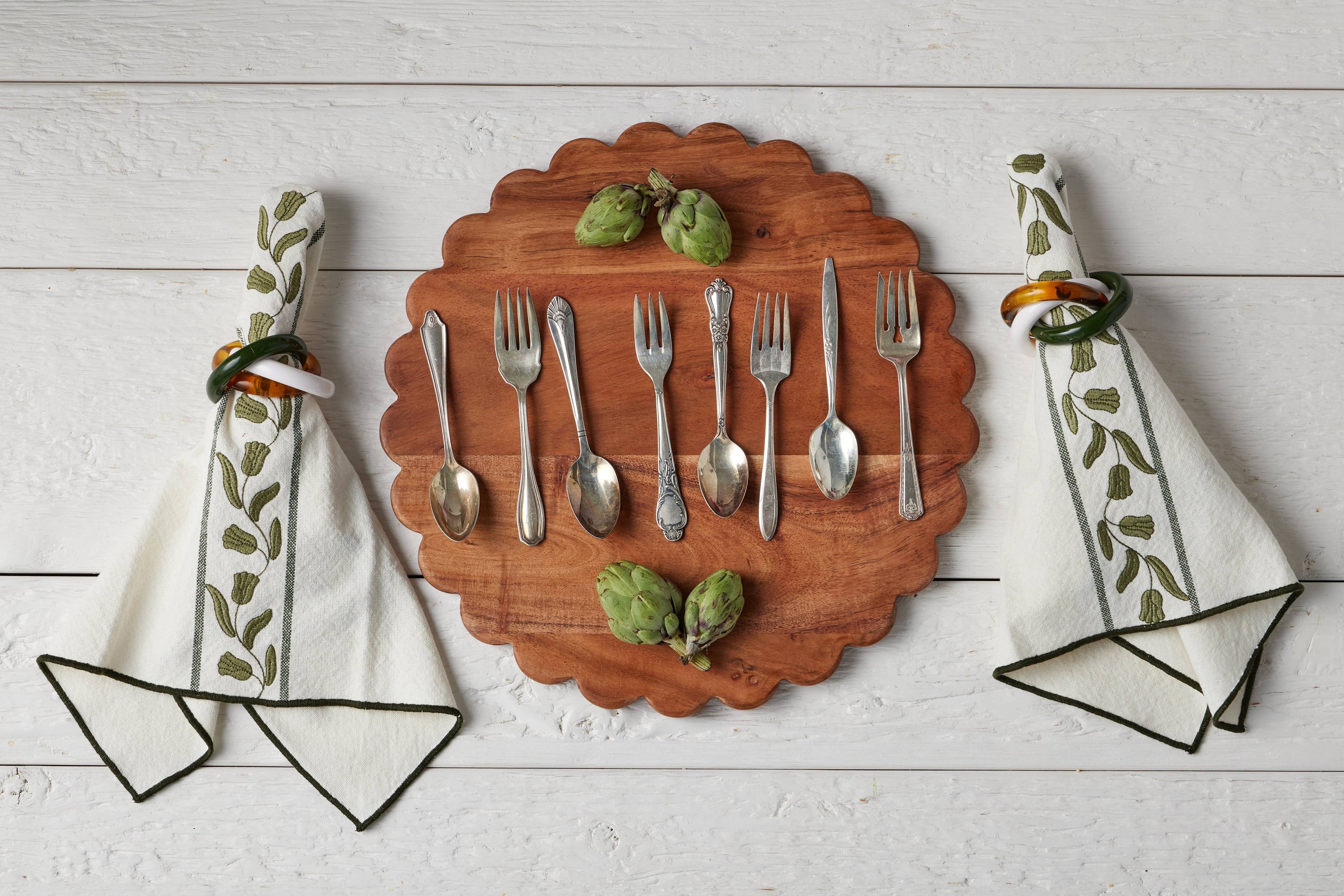 Round Scalloped Cutting Board Charger