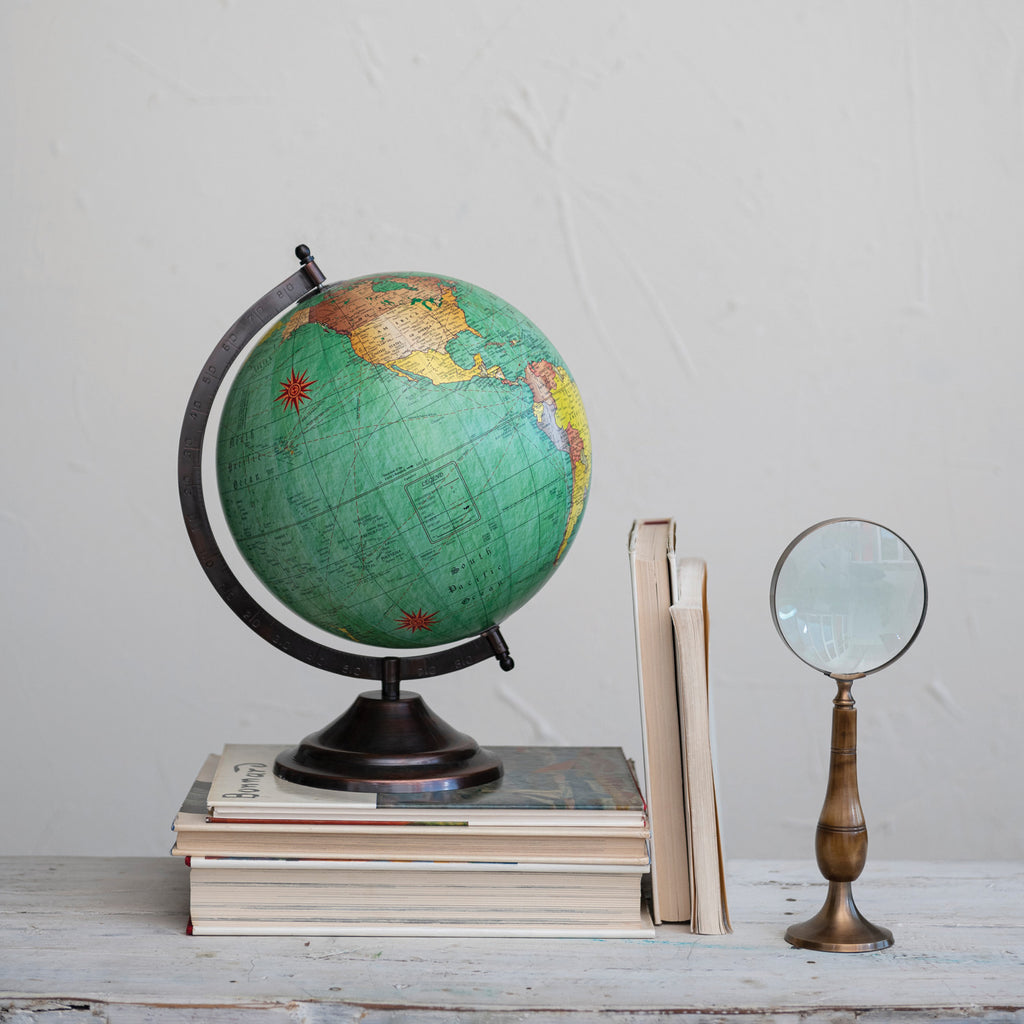 Magnifying Glass on Stand