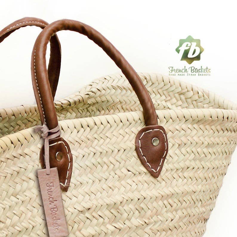 Classic Handle Straw Bag