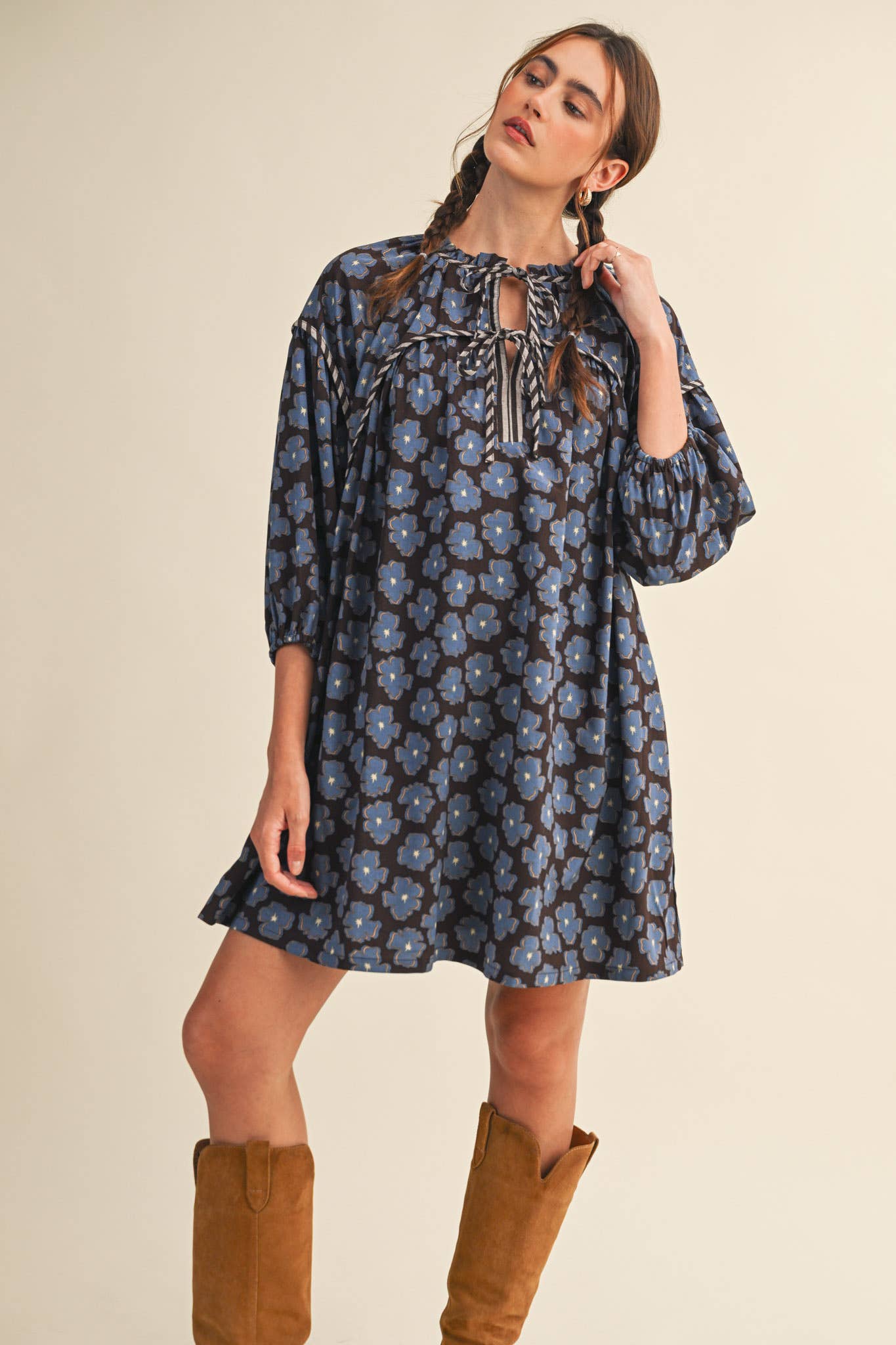 Contrast Binding Floral Mini Shift Dress