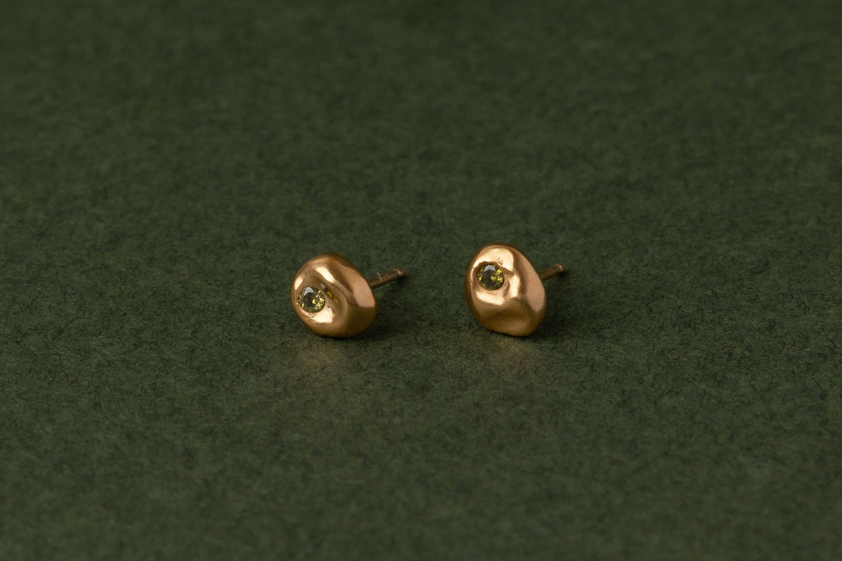 Pebble Studs