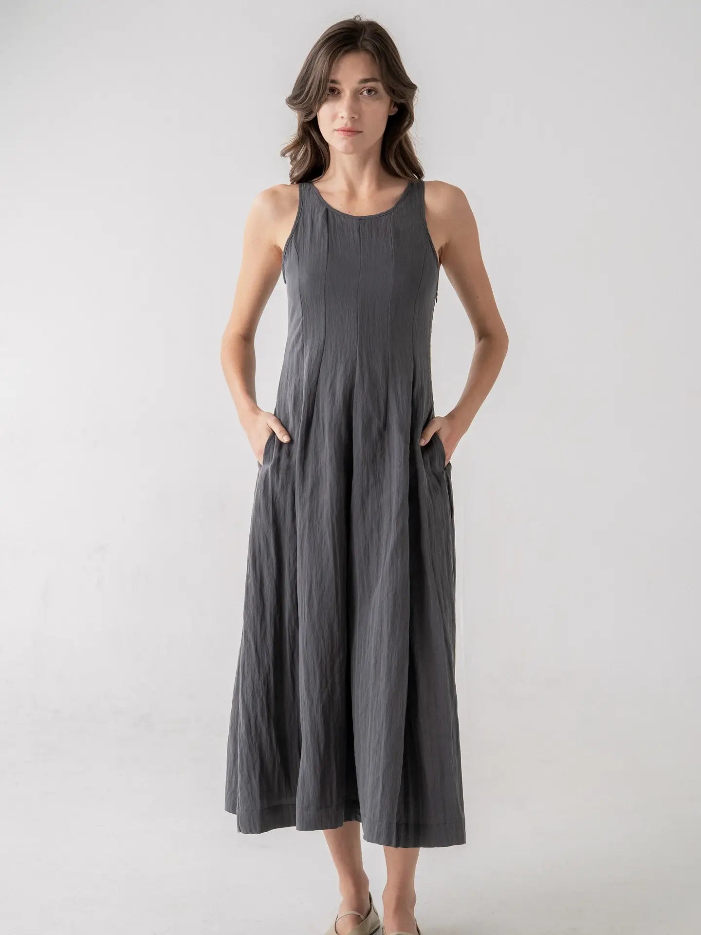 Sleeveless Flowy Midi Dress