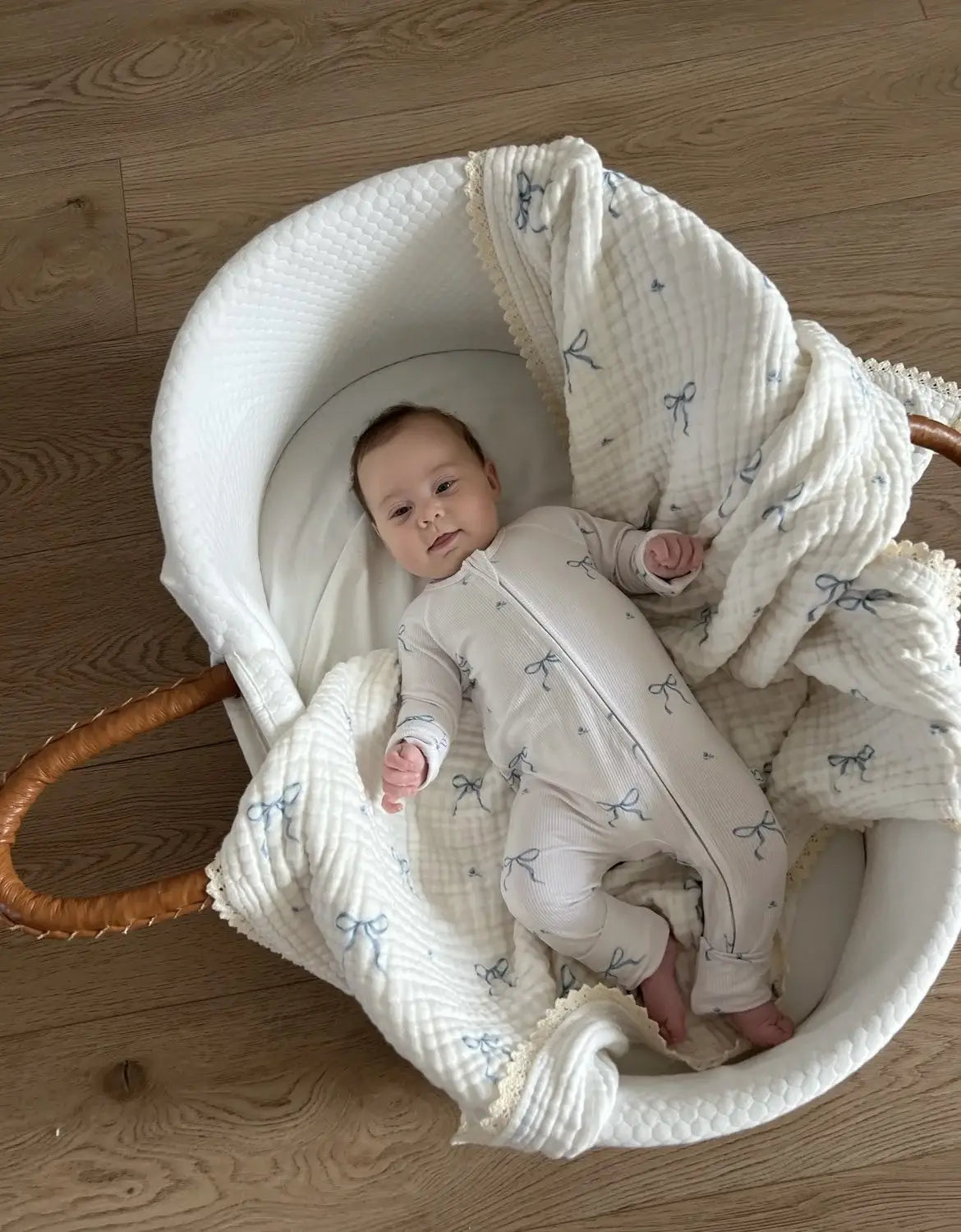 Blue Bows Gauze Blanket