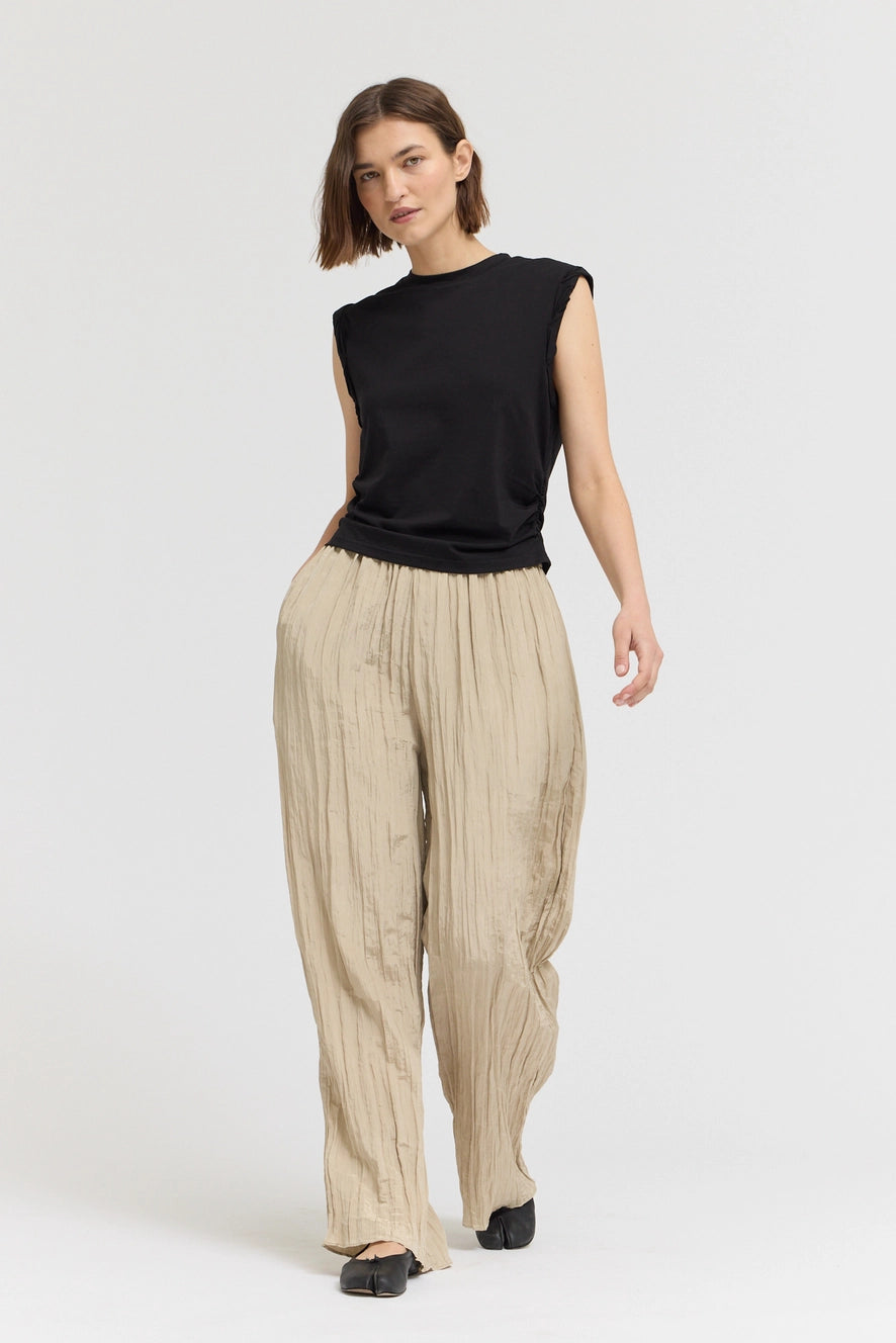 Twist Detail Sleeveless Top