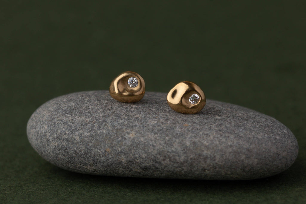 Pebble Studs